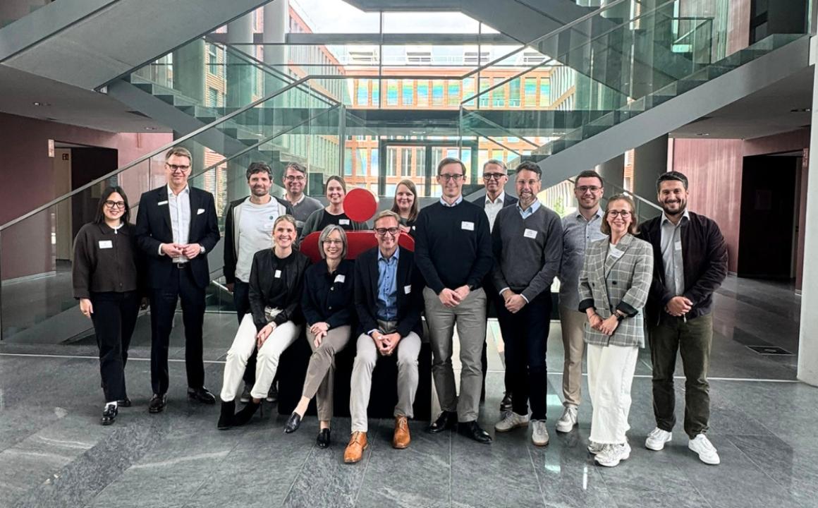  Mitarbeitende und Aufsichtsrat bei der Mitgliederversammlung vom Digital Hub münsterLAND e.V. am 08.05.26 