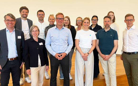 Mitarbeitende und Aufsichtsrat bei der Mitgliederversammlung vom münsterLAND.digital e.V. am 16.05.25